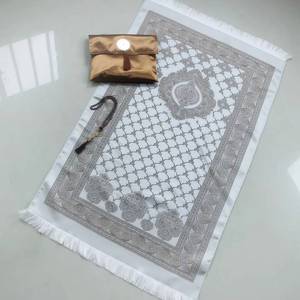 Tapis de prière traditionnel de haute qualité provenant d'une usine chinoise, taille 70*110 cm, polypropylène gaufré, fabrication mécanique, zone antidérapante - Product Image 5