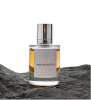 Flacon de parfum en verre vide de luxe, transparent, 30ml 50ml 100ml, avec bille roll-on et bouchon hermétique pour emballage de diffuseur à bâtonnets