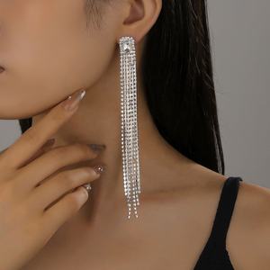 Boucles d'oreilles géométriques à pampilles en cristal de cuivre et strass, élégantes et haut de gamme, style européen et américain, tendance - Product Image 1