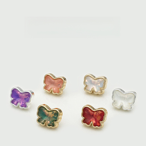 Bottone in Metallo con Strass Colorati Viola e Fiocco Decorativo - Product Image 1