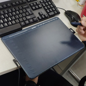 Tableta Gráfica de Dibujo HS611 de Gran Tamaño con Función de Inclinación y Teclas Multimedia para Artistas y Diseñadores, Accesorios para PC, Tableta Inteligente HS611 - Product Image 1