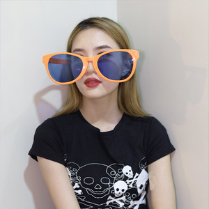 <span class=keywords><strong>Gafas</strong></span> <span class=keywords><strong>de</strong></span> <span class=keywords><strong>Sol</strong></span> <span class=keywords><strong>de</strong></span> fiesta <span class=keywords><strong>de</strong></span> neón grandes <span class=keywords><strong>de</strong></span> gran tamaño personalizadas HLC <span class=keywords><strong>gafas</strong></span> <span class=keywords><strong>de</strong></span> <span class=keywords><strong>sol</strong></span> <span class=keywords><strong>de</strong></span> trébol <span class=keywords><strong>de</strong></span> estrellas cuadradas <span class=keywords><strong>de</strong></span> corazón para St. Patrick Irish Fancy Dress - Product Image 3