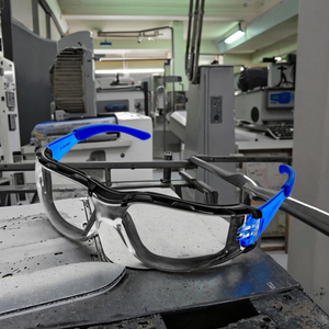 <span class=keywords><strong>Gafas</strong></span> de Protección Laboral de Policarbonato de Marco Completo, Resistentes al Polvo, Antivaho, Resistentes a los Arañazos, Resistentes a los Impactos y a las <span class=keywords><strong>Salpicaduras</strong></span> - Product Image 2