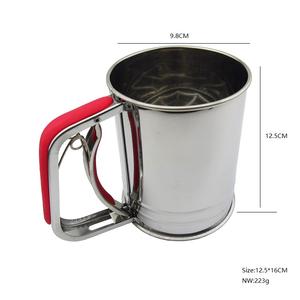 Tamis à farine de cuisine personnalisé, Gadget de cuisson, outils de secoueur de farine <span class=keywords><strong>manuel</strong></span>, tamis en acier inoxydable et poignée souple, excellent outil de pâtisserie - Product Image 1