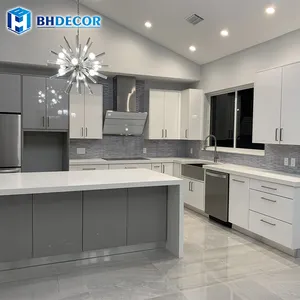 Kabinet dapur kustom kayu padat kontemporer Galley Euro Italia otomatis Set lemari dapur Modern dengan laci dalam