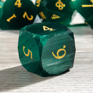 Set di Dadi Personalizzati in Vetro Sfaccettato D6/D20, Design Unico Occhio di Gatto Verde, Poliedrici per Giochi da Tavolo D&D - Product Image 1