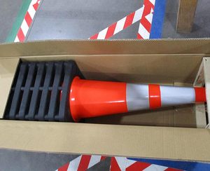 Cône de signalisation routière en PVC réfléchissant, pliable et robuste, de 45 cm, 75 cm, 28 pouces, 18 pouces, 30 pouces, vente en gros d'usine - Product Image 6