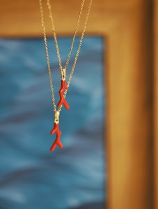 Collar de estilo europeo y americano con diseño geométrico de rama de árbol roja y efecto de goteo de aceite, estilo océano, cadena de eslabones de verano, de acero inoxidable chapado en oro. - Product Image 6