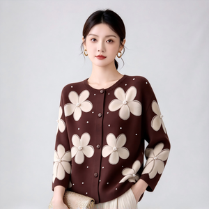 Blusa Plisada con Flores 3D para Mujer, Lista para Enviar, Blusa con Adornos de Perlas, Envío en 7 Días, Camisa Técnica, Blusa Plisada de Otoño - Product Image 2
