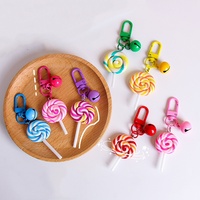 Breloques de sac Kawaii en gros |   Mini porte-clés en résine en forme de sucette avec petite clochette