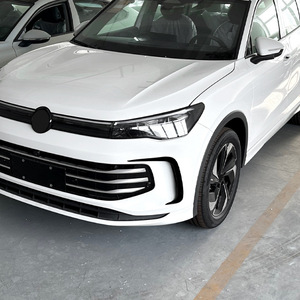 Pegatina para Parrilla Delantera de Volkswagen Tiguan Mk3 2024, Textura de Fibra de Carbono Negro Piano, Adhesivo Decorativo para Carrocería - Product Image 1