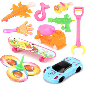 Set de Regalo de Juguetes para Niños con Coche, Avión, Pistola, Patineta y Accesorios para Niños de 2 a 4 Años - Product Image 1