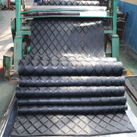 Tapis de protection en caoutchouc pour l'installation de grilles et de béton, pour les stalles, les remorques, les ponts