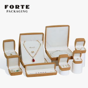 FORTE Boîtes à bijoux élégantes et luxueuses en velours emballage pour votre collier pendentif bague bien-aimé boîtes à bijoux personnalisées haut de gamme - Product Image 4
