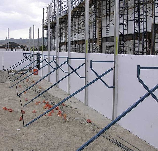 ICF Bracing System ICF BRACING WITH ADJUSTMENT ICF SUPPORT SYSTEM