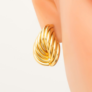 Pendientes de Aro Geométricos Chapados en Oro de 18K, Joyería Fina para Uso Diario de Mujer - Product Image 1
