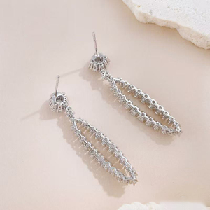 Nuevos y Opulentos Pendientes de Diamantes Cultivados en Laboratorio con Diseño de Gotas de Lluvia y Flecos, Oro Blanco de 18K, Versátiles, con Diamantes Incrustados, Refinados para Mujer - Product Image 3