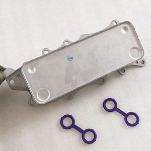 6421800165 A6421800165 Refroidisseur D'<span class=keywords><strong>huile</strong></span> pour Mercedes Benz W203 W204 C209 Sprinter Vito W639 3.0 Diesel <span class=keywords><strong>CDI</strong></span> OM642 OM642.820 OM642.910 - Product Image 2