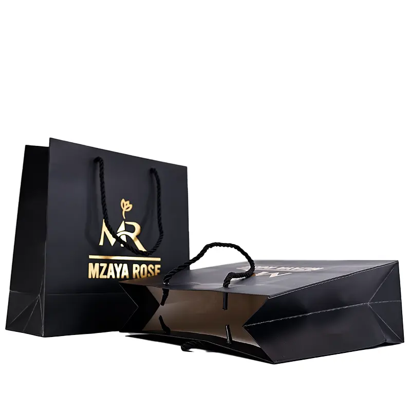 Sacola de compras de papel para presente de varejo com alças de fita para roupas pretas premium com logotipo de marca personalizado impresso personalizado