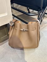 Sac Hobo Femme en Cuir de Vachette Litchi Artisan Togo, Doublure Entièrement en Cuir, Chic Parisien, Idéal pour les Trajets Quotidiens, Boutique Européenne, Vendeur de Détail