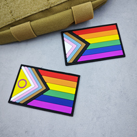 Drapeau arc-en-ciel multicolore en caoutchouc 2D PVC de haute qualité, lesbienne, transgenre, drapeau de la fierté du progrès, patch crochet et boucle bisexuel