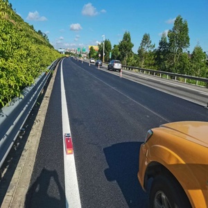 Hot Melt Eco-friendly White/Yellow Road Marking <b>Paint</b> Thermoplastic Reflective <b>Coating</b> Strong Adhesion Powder 25kg/bag - Product Image 3