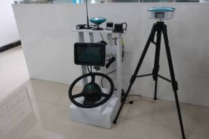 เครื่องรับสัญญาณ GNSS, RTK, ระบบระบุตำแหน่งความแม่นยำสูง, ระบบนำทางสำหรับรถแทรกเตอร์ - Product Image 2