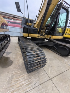 Excavadora Hidráulica Usada Caterpillar CAT320D2 de 20 Toneladas de Japón con Motor, Caja de Cambios y Bomba - Product Image 6