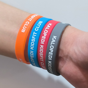 Crystalcode Custom Glow Silicone <span class=keywords><strong>Wristband</strong></span> Slap <span class=keywords><strong>Color</strong></span> Changing Sports Game Smart iFit Cool Pulsera ajustable para deportes - Product Image 2