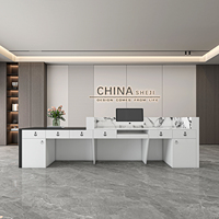 Meja Resepsionis Modern dengan Top Marmer, Panel Depan Hitam, Plinth LED, dan Counter Custom untuk Hotel, Kantor, atau Lobi