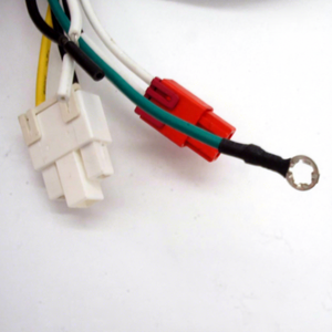Faisceau de câbles personnalisé multi-cœurs avec bornes à joint torique mixtes et connecteurs plastiques mâle-femelle pour équipements électroménagers - Product Image 4