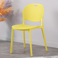 Chaise de salle à manger en plastique polypropylène à trou empilable, chaise de Restaurant Pp, chaise de jardin d'extérieur, chaise de balcon