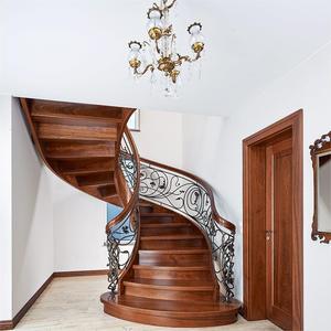 Escalera Helicoidal Curva TL con Peldaños <span class=keywords><strong>de</strong></span> <span class=keywords><strong>Madera</strong></span> Maciza <span class=keywords><strong>y</strong></span> Barandilla <span class=keywords><strong>de</strong></span> Hierro Forjado Ornamental, Escalera <span class=keywords><strong>de</strong></span> Lujo - Product Image 1