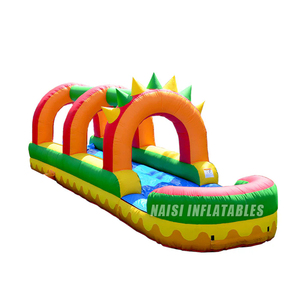 Toboggan aquatique gonflable géant de 9 mètres pour adultes, avec piscine intégrée, idéal pour l'extérieur et les jeux aquatiques. - Product Image 3