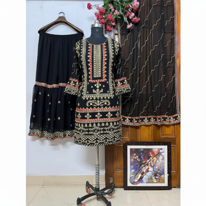 ชุดเสื้อและชุด Dupatta สำหรับผู้หญิงชุดปาร์ตี้ออกแบบโดยดีไซเนอร์ - Product Image 1