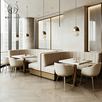 Mobilier de restaurant Ron Group : Banquettes rembourrées, table carrée en marbre, ensemble de chaises personnalisées pour restaurant