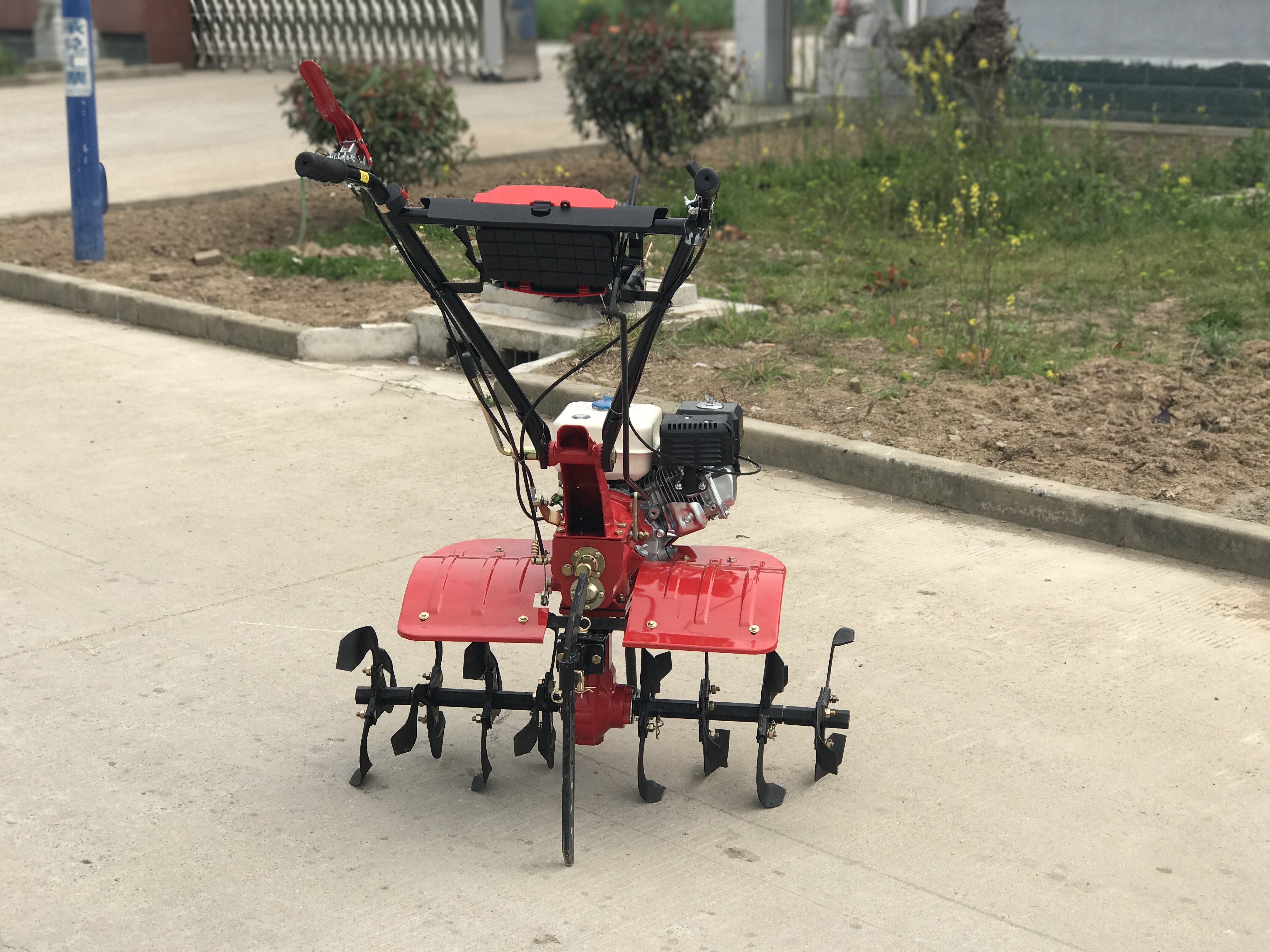日本製オリジナルエンジン7馬力ガソリンミニ耕運機ロータリー5速耕運機