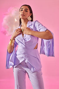 Blazer torsadé lavande pour femme – Haut décontracté, chemisier tendance et élégant pour l'été, idéal pour le bureau - Product Image 2