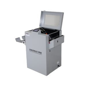 Wuhao <span class=keywords><strong>169</strong></span> Máquina automática de plegado y grapado Maquinaria de proceso de papel - Product Image 5