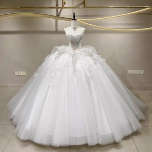 JFH87 Vestido de Novia Princesa Sin Tirantes Color Marfil con Flores Florales, Estilo Imperio, Hinchado, Cola Capilla, Moderno, con Lentejuelas y Encaje - Product Image 1