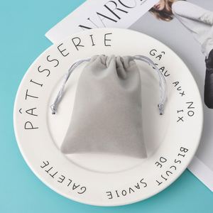 Sacs de rangement pour bijoux personnalisés avec logo, en tissu peluche, avec cordon de serrage, prix d'usine, vente en gros - Product Image 4