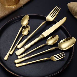 Fourchettes <span class=keywords><strong>de</strong></span> <span class=keywords><strong>table</strong></span> réutilisables en acier inoxydable bon marché d'usine <span class=keywords><strong>couverts</strong></span> rustiques - Product Image 1