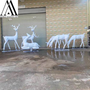 बड़े सफेद रेशा हिरण मूर्ति छुट्टी दृश्य सजावट होटल लॉबी आभूषण ज्यामितीय कला स्थापना पुनर्हिरण मूर्तिकला - Product Image 1