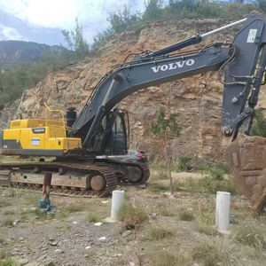 Excavadora de cadenas Volvo EC380DL de segunda mano con sistema hidráulico medio, componentes principales y motor original - Product Image 5