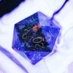 Handmade 30Mm D20 Yooperlite Đá Xúc Xắc Tự Nhiên Đa Diện Đá Quý Biểu Tượng Tùy Chỉnh 20Mm Dnd Thiết Lập Cho Hội Đồng Quản Trị Trò Chơi 16Mm Hình Vuông - Product Image 2