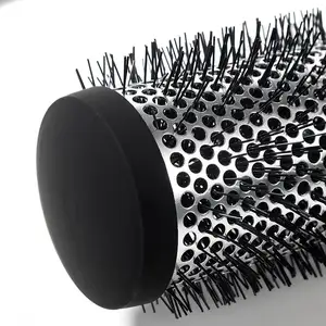 Fabricants de brosses à cheveux en cuivre de couleur noire coiffant la brosse à cheveux ronde en plastique avec des poils de sanglier