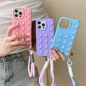 Funda de silicona suave y divertida con ventosa creativa para <span class=keywords><strong>iPhone</strong></span> 17 15 <span class=keywords><strong>14</strong></span> 13 12 16 Pro Max, soporte extra para gadgets estilo INS - Product Image 5
