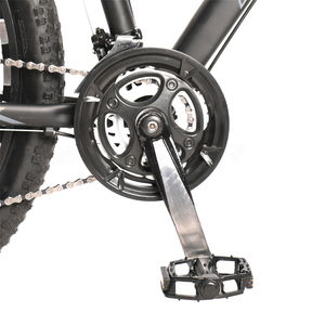 Una bici da 26 pollici con una bici sportiva da uomo e da donna <span class=keywords><strong>a</strong></span> 27 velocità in una mountain bike economica in fibra di carbonio per una lunga durata - Product Image 4