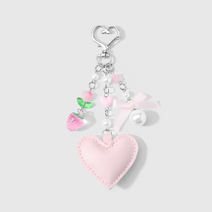 달콤하고 신선한 멀티 컬러 가죽 하트 모양 딸기 모조 진주 튤립 별 키체인 가방 펜던트 - Product Image 6