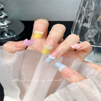 50 pièces/sac Nouveaux charms pour ongles en résine 3D DIY, motifs fleurs à trois pétales, fleurs perlées, petites fleurs, bordure de jupe à la française, pour nail art de luxe
